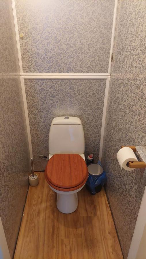 Apartman Surany Bagian luar foto