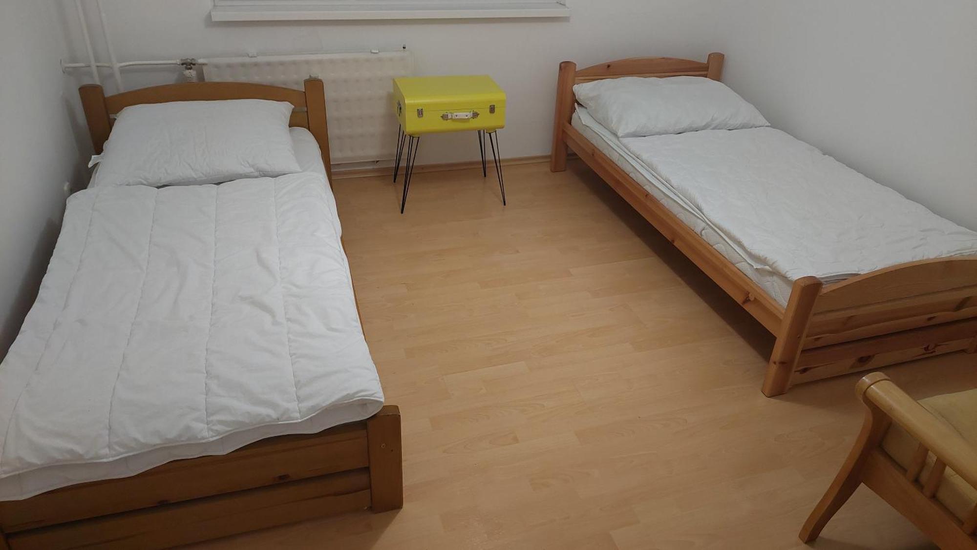 Apartman Surany Bagian luar foto